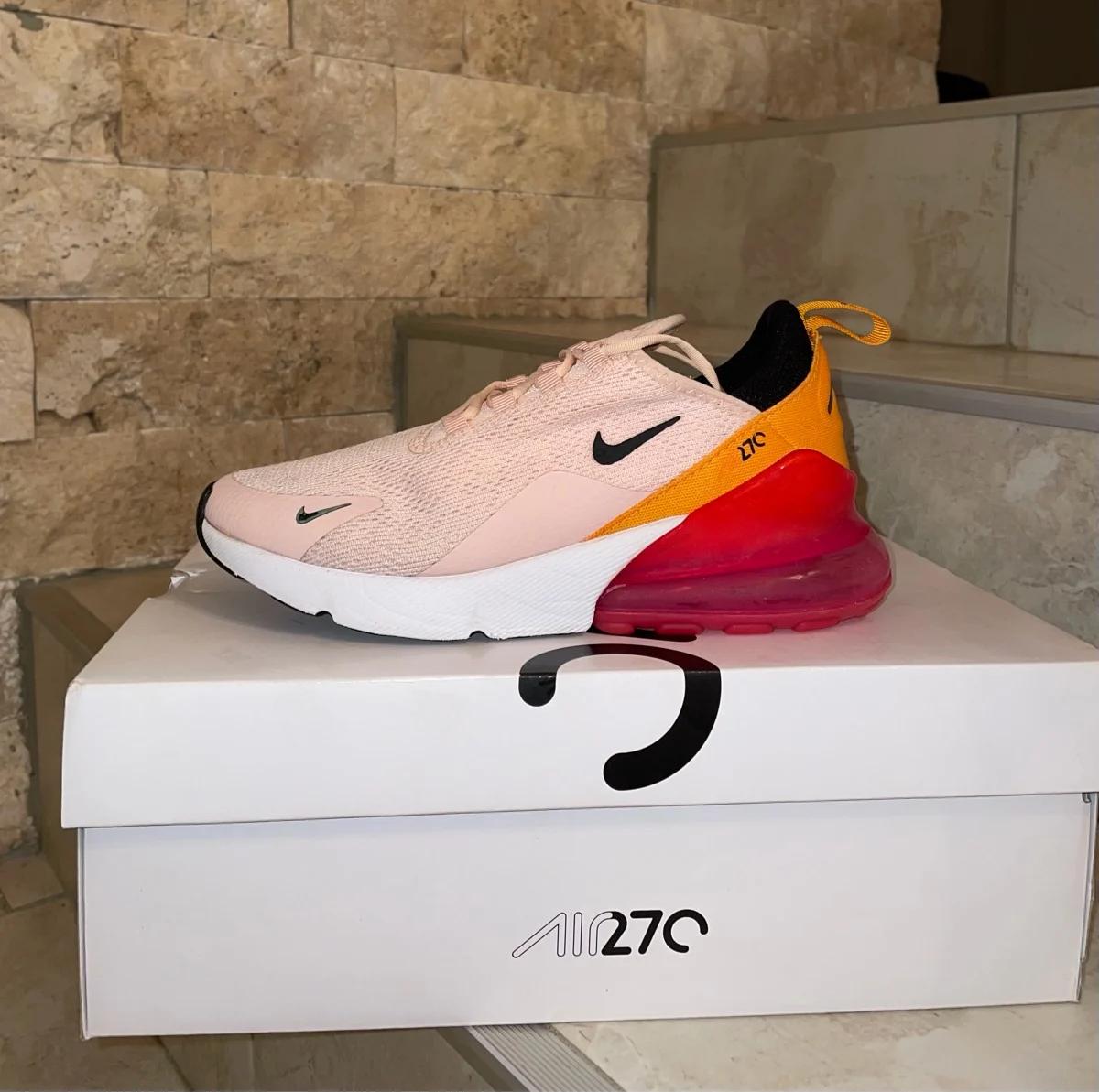 Original Nike 270